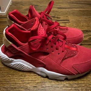 Nike Huarache Runs